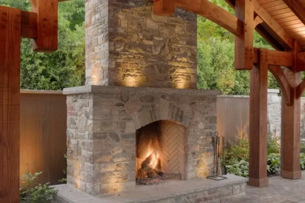 western-red-cedar-outdoor-fireplace